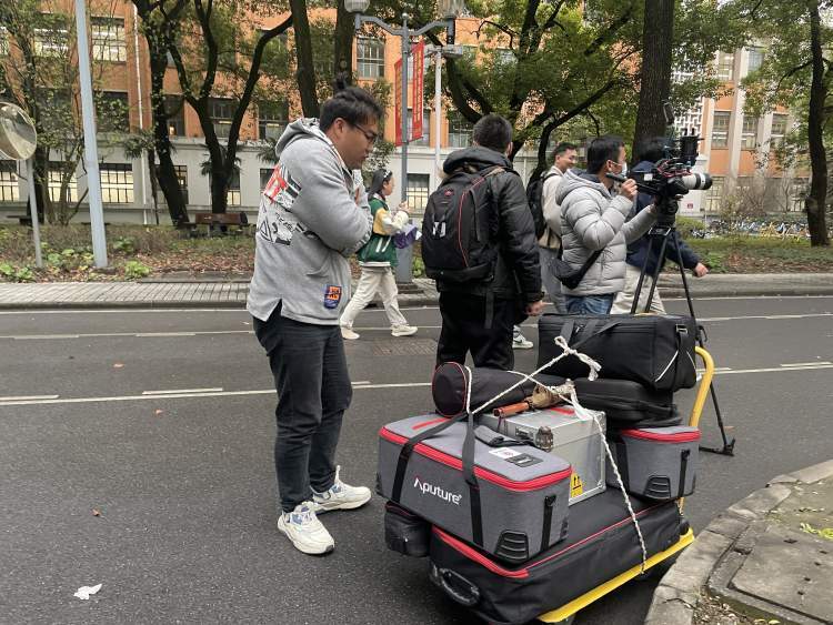 光影十年，致謝上海 《鄔達克》紀錄片的幕后與深情